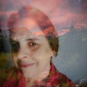 Meet your Posher, Flora